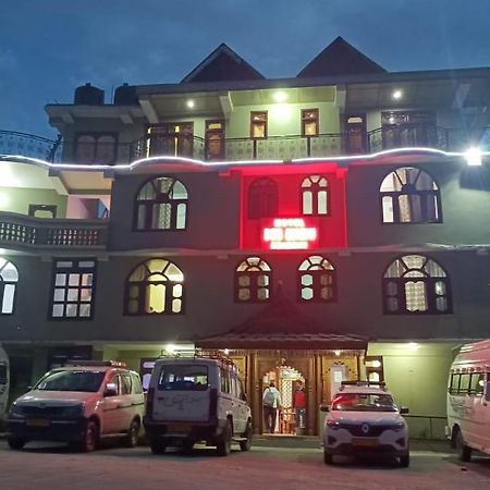 Debbhumi Regency Hotel Sangla Exterior photo