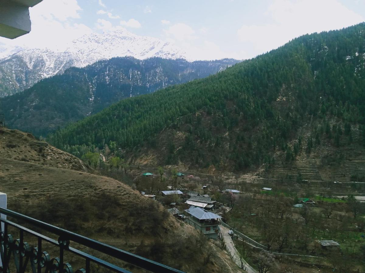 Debbhumi Regency Hotel Sangla Exterior photo