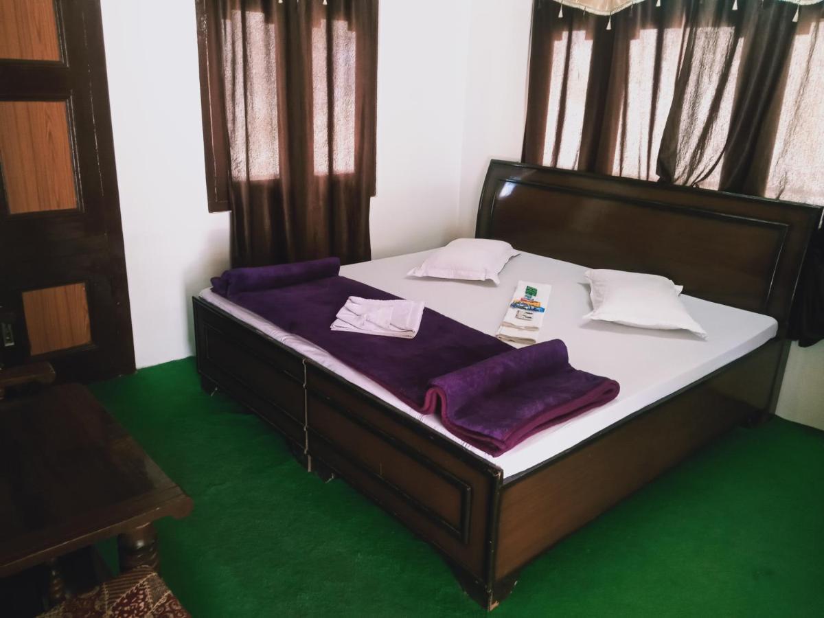 Debbhumi Regency Hotel Sangla Exterior photo