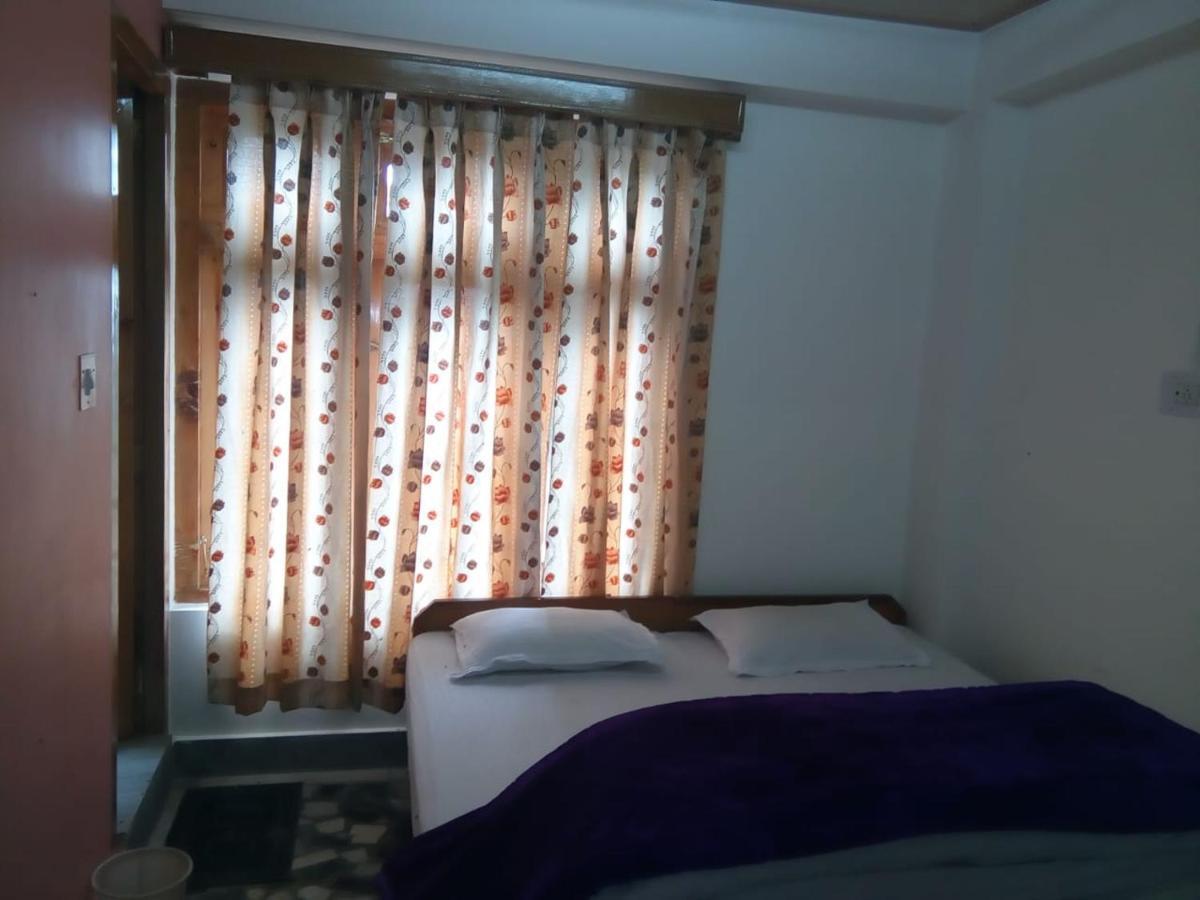 Debbhumi Regency Hotel Sangla Exterior photo