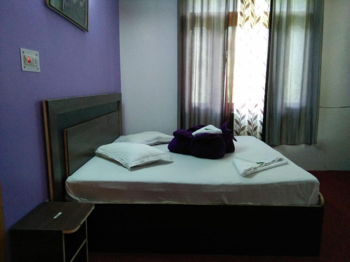 Debbhumi Regency Hotel Sangla Exterior photo